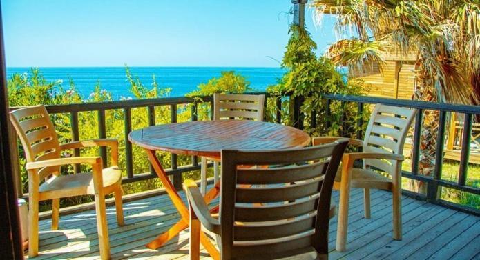 Zambak Holiday Village & Restaurant Superb Seafront Location ! Agios Georgios  Ngoại thất bức ảnh